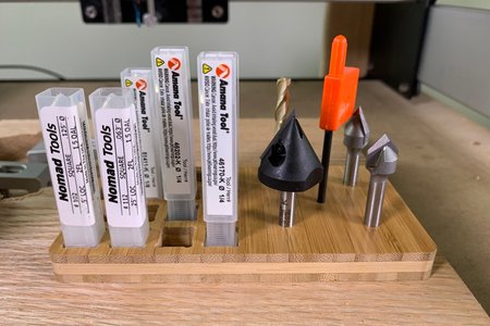Endmill and V-Bit Organizer (Fusion360)