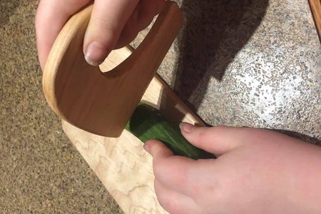 Kid safe knife and board