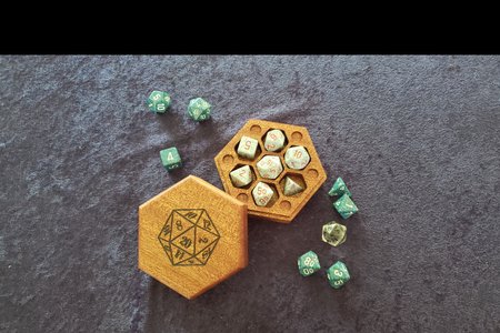 Small Dice Box