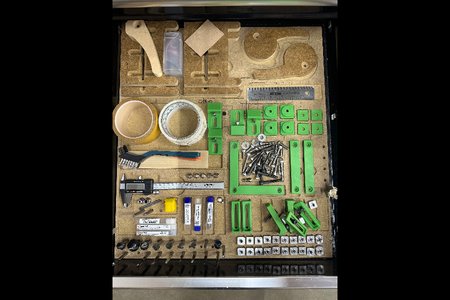 CNC tool and accessory tray